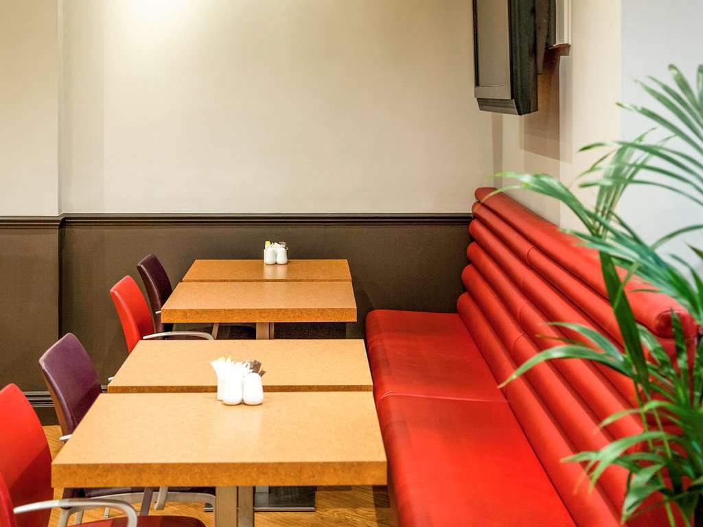 โรงแรมไอบิสลีดส์เซนเตอร์ ร้านอาหาร รูปภาพ